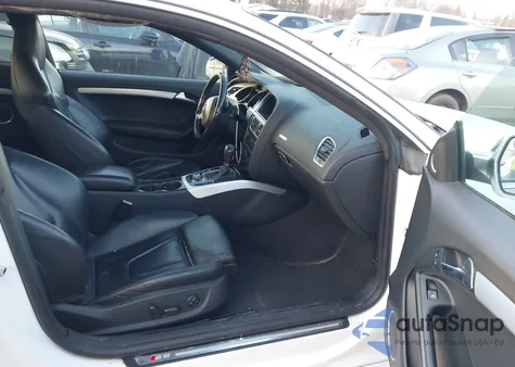 2010 Audi S5 4.2 Premium Plus из США, поврежденный, VIN WAUVVAFR2AA035599